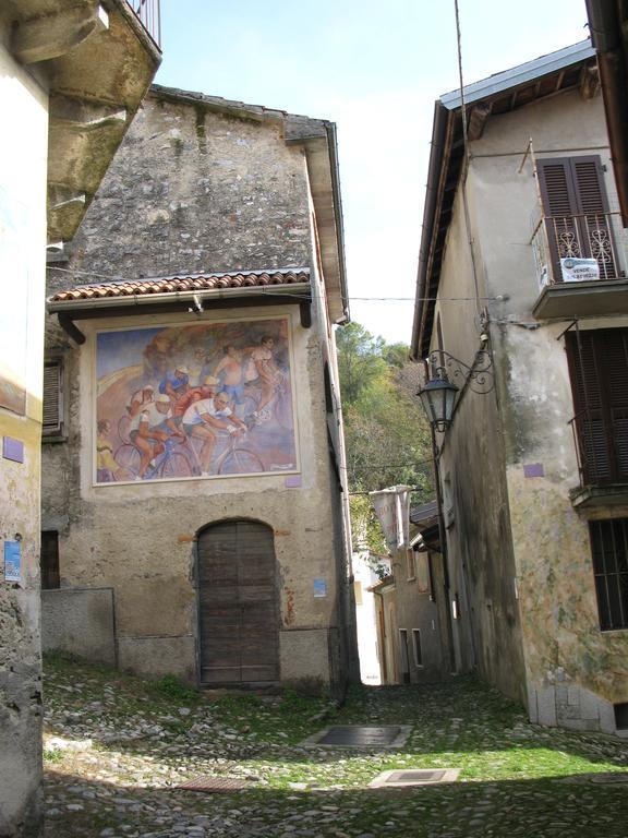 Locanda Del Pittore Arcumeggia المظهر الخارجي الصورة